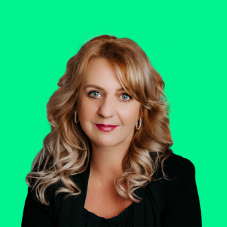 Silvia Smreková Silvia Smreková