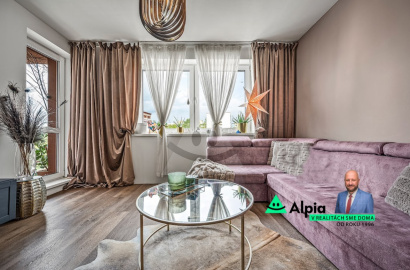 Stylish Three-Bedroom Apartment in an Attractive Location of Poprad
